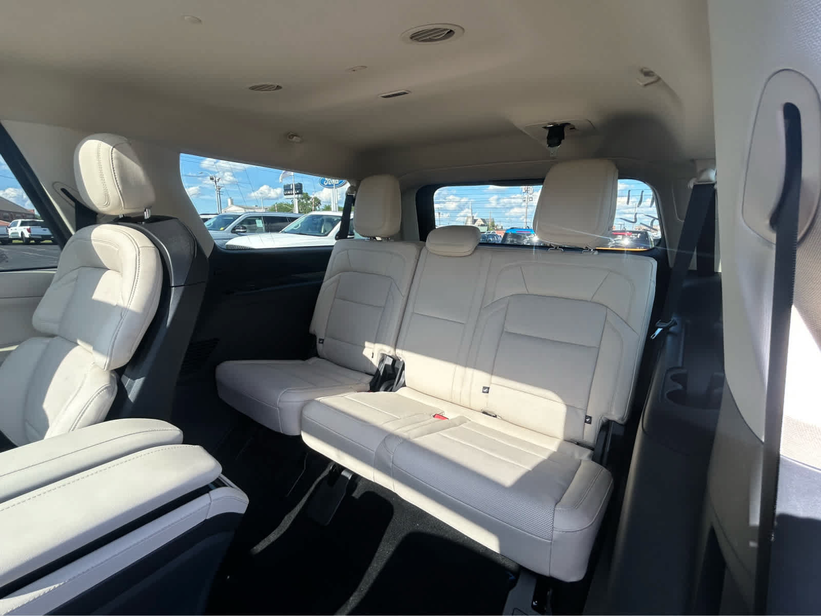 New 2027 Lincoln Navigator L Reserve w/ Jet Appearance Package AWD/4WD image 13