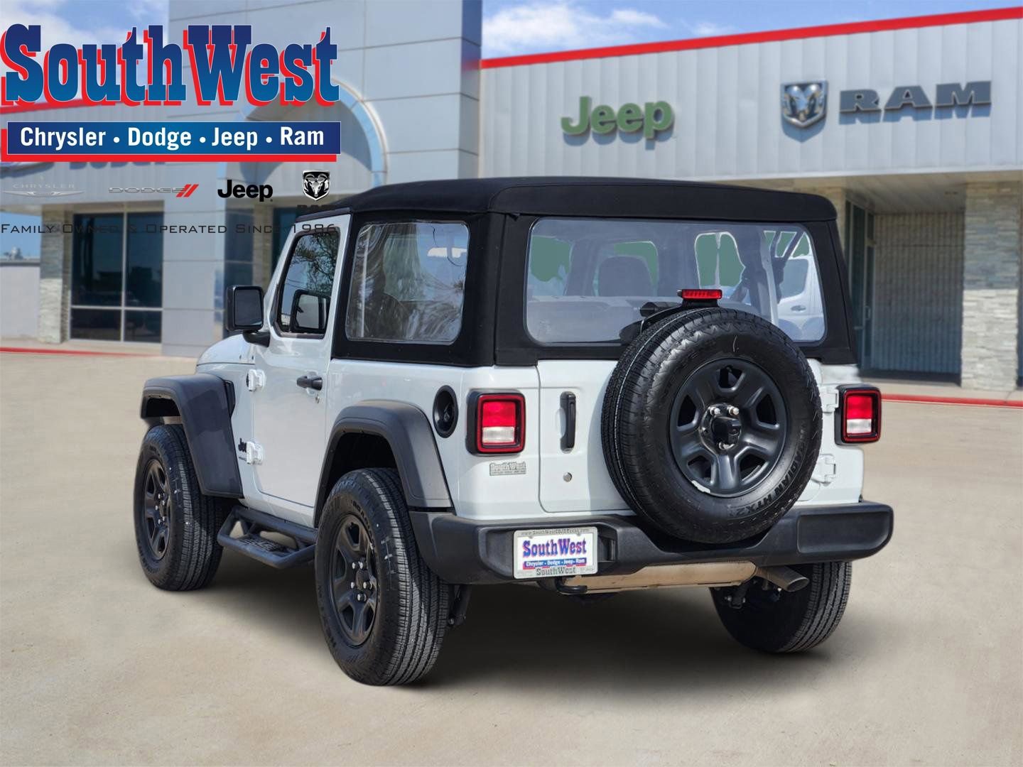 Used 2024 Jeep Wrangler Sport image 4