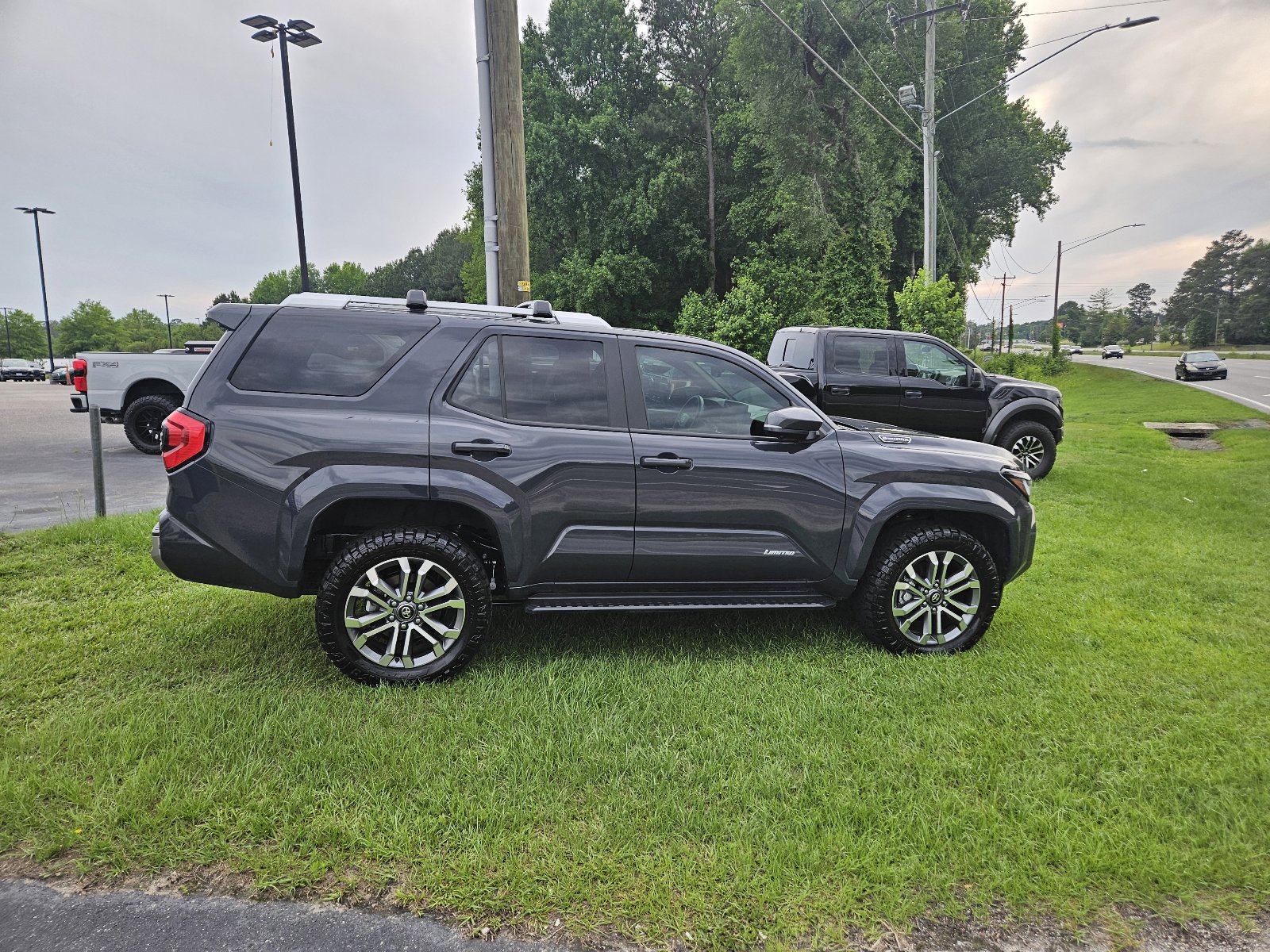 Used 2026 Toyota 4Runner Limited AWD/4WD image 1