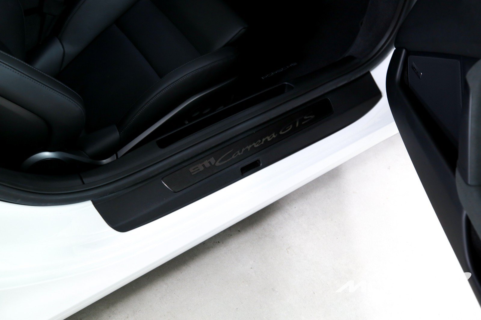Used 2024 Porsche 911 Carrera GTS RWD image 23