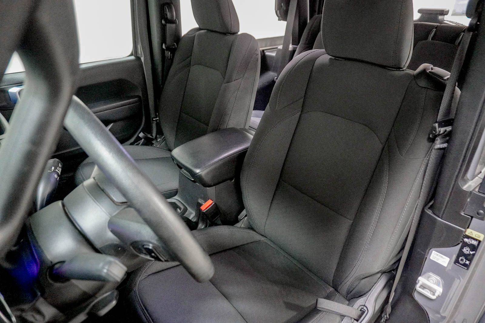 Used 2023 Jeep Wrangler Sport AWD/4WD image 18