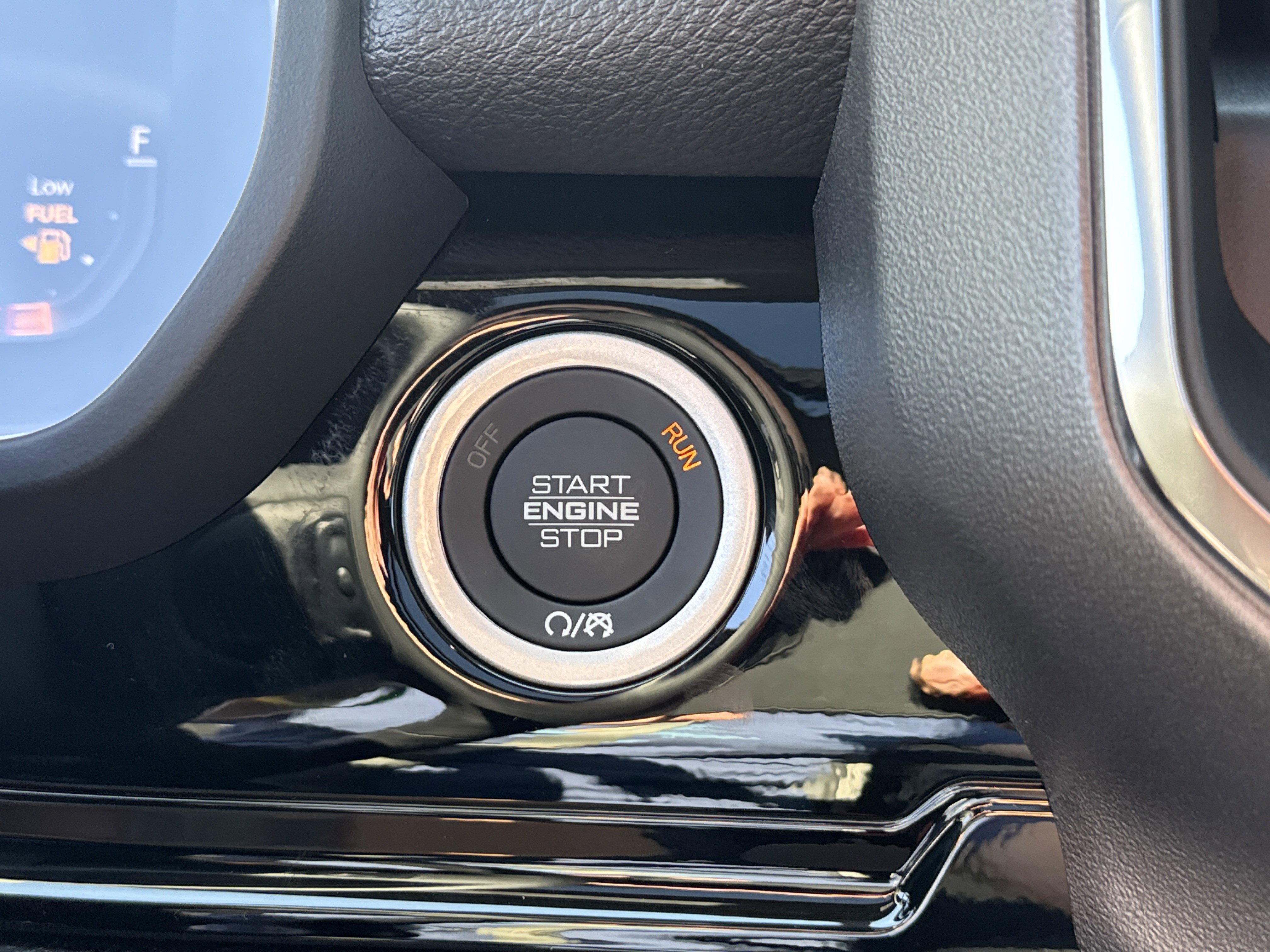 New 2026 RAM 1500 Laramie w/ Night Edition image 36