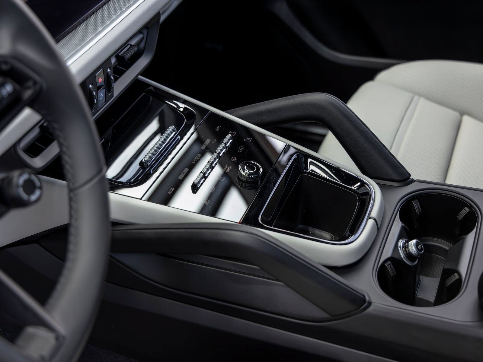 New 2026 Porsche Cayenne AWD/4WD image 37