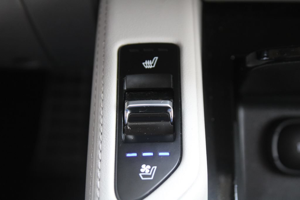 Certified 2022 Kia Telluride SX w/ SX Prestige Package AWD/4WD image 43