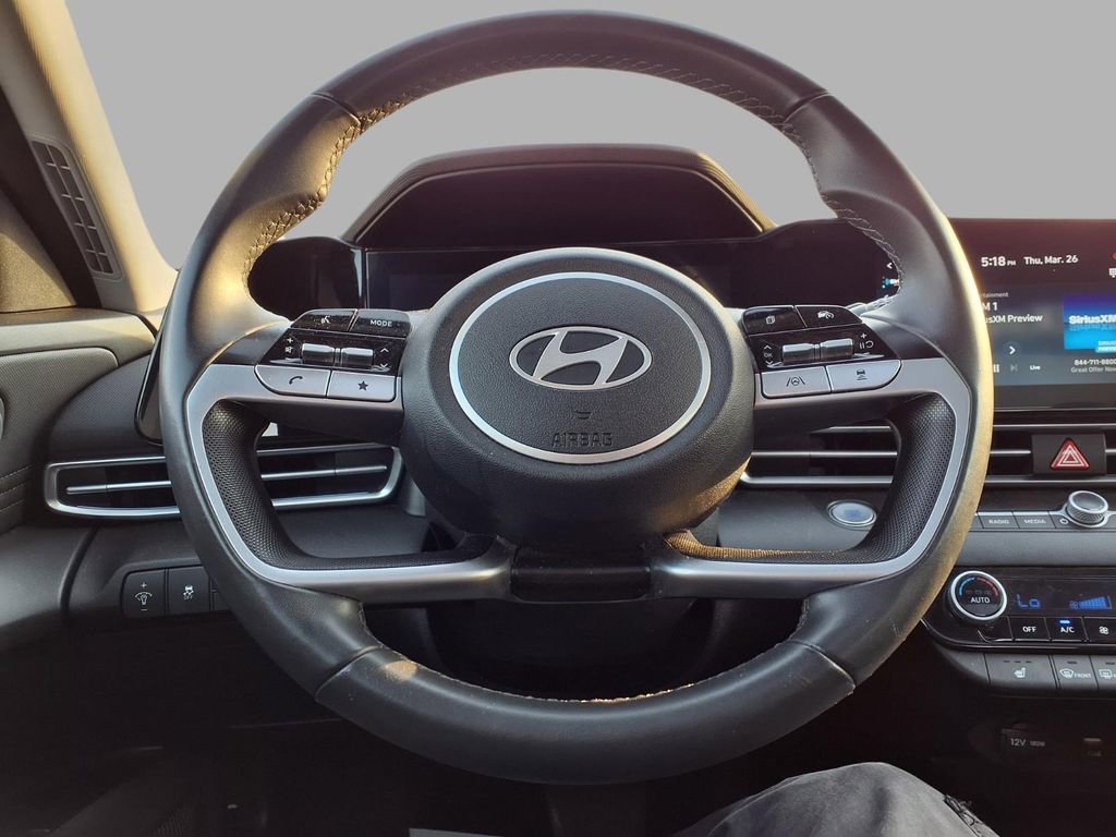 Used 2025 Hyundai Elantra SEL FWD image 15