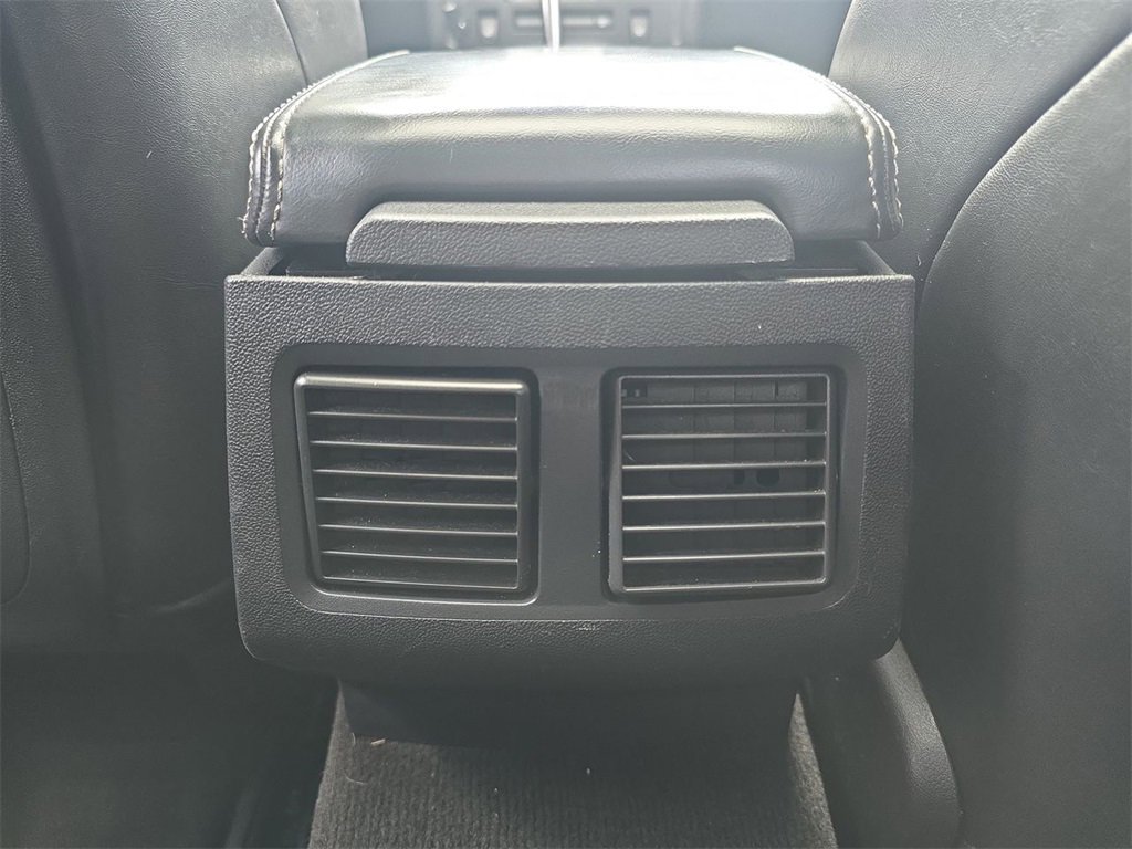 Used 2010 Dodge Challenger R/T image 22