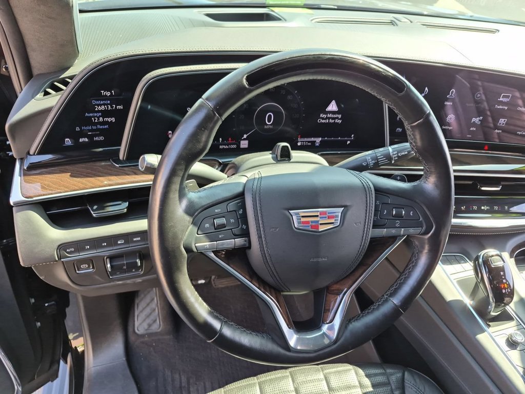 Used 2023 Cadillac Escalade ESV Sport Platinum w/ LPO, ONYX Package AWD/4WD image 11