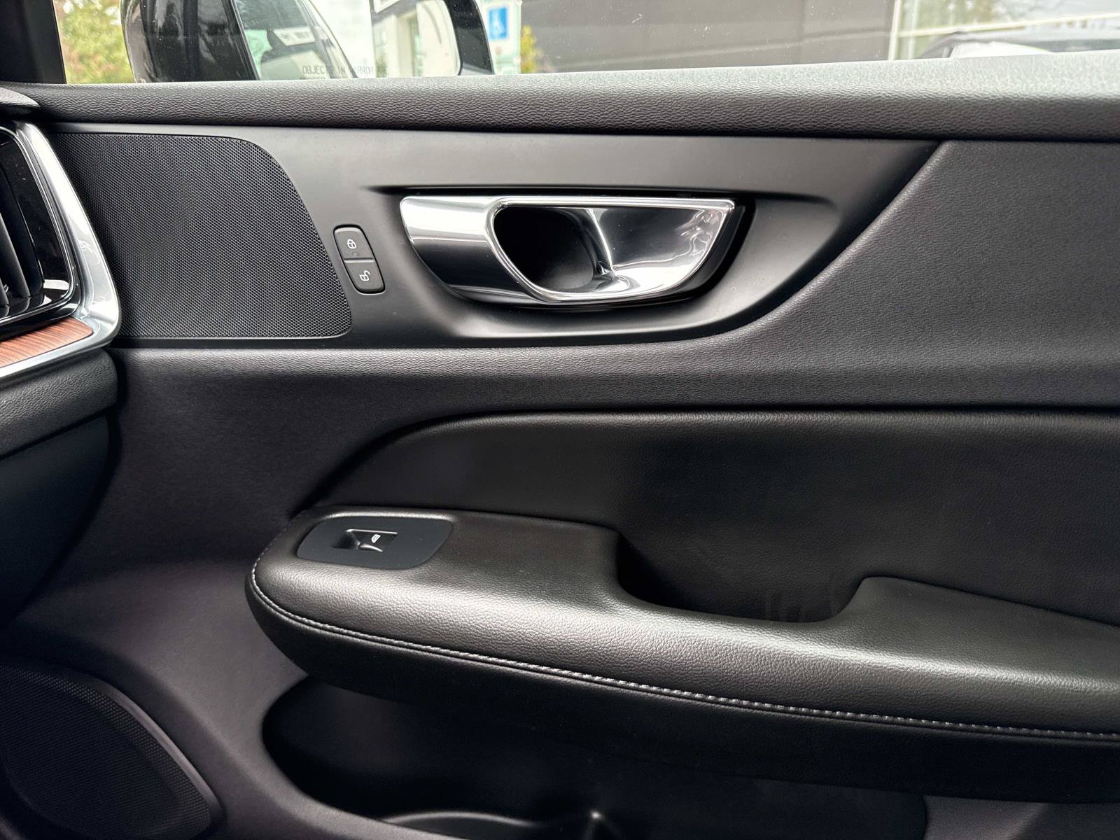 Used 2019 Volvo S60 T5 Momentum w/ Premium Package FWD image 26