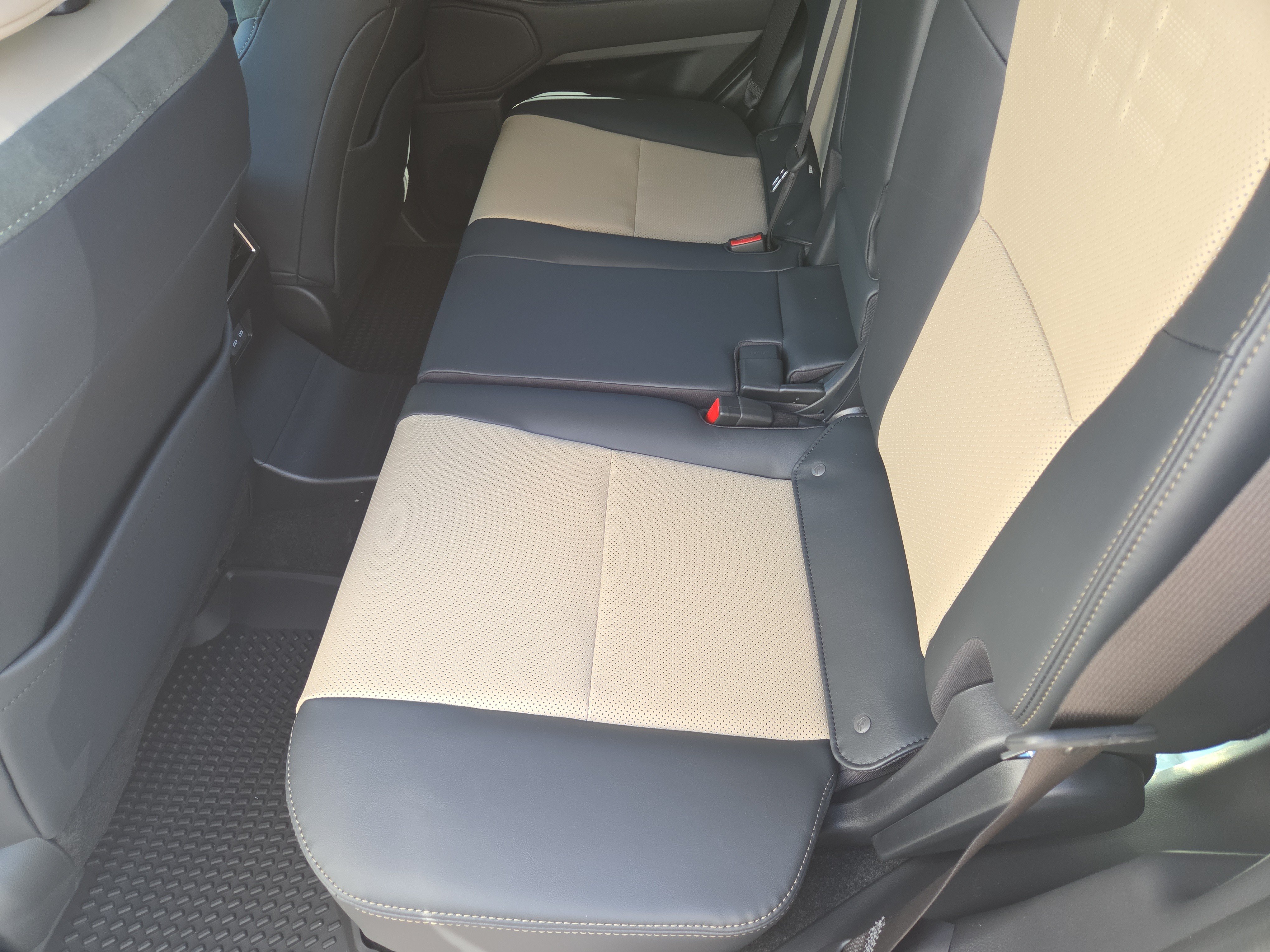 New 2026 Lexus GX 550 w/ Accessory Package (32) AWD/4WD image 10
