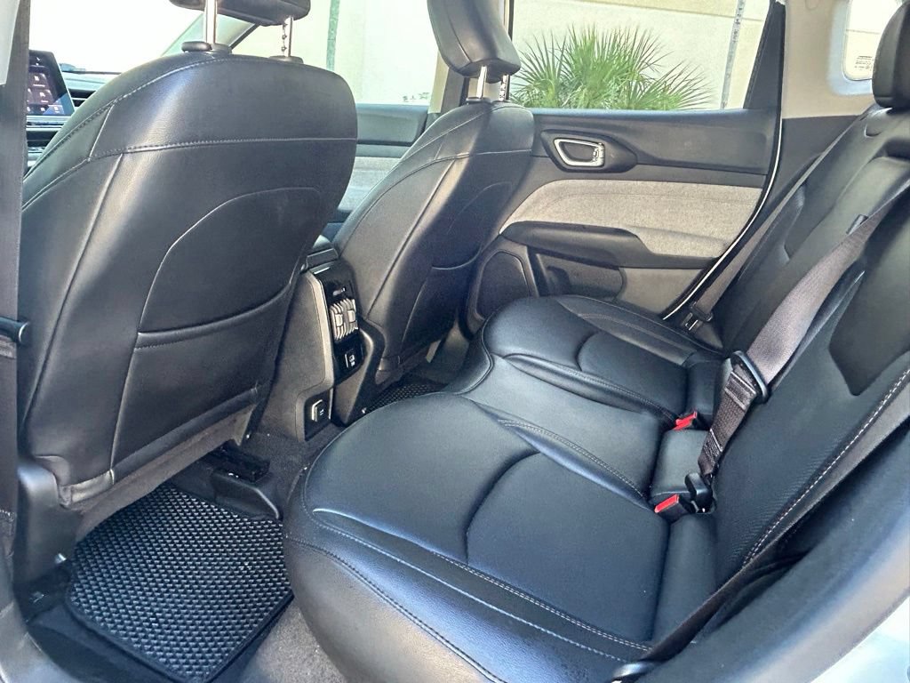 Certified 2022 Jeep Compass Latitude AWD/4WD image 43
