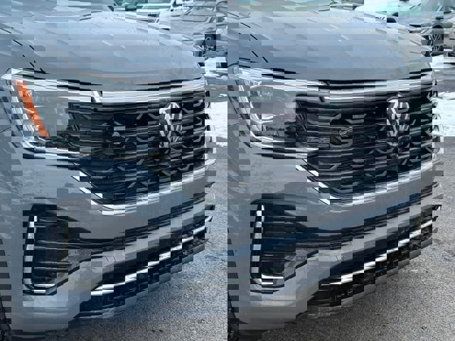 New 2026 Volkswagen Atlas Cross Sport SEL Premium R-Line image 8