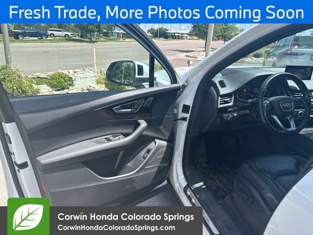 Used 2017 Audi Q7 3.0T Prestige w/ Prestige Package AWD/4WD image 9