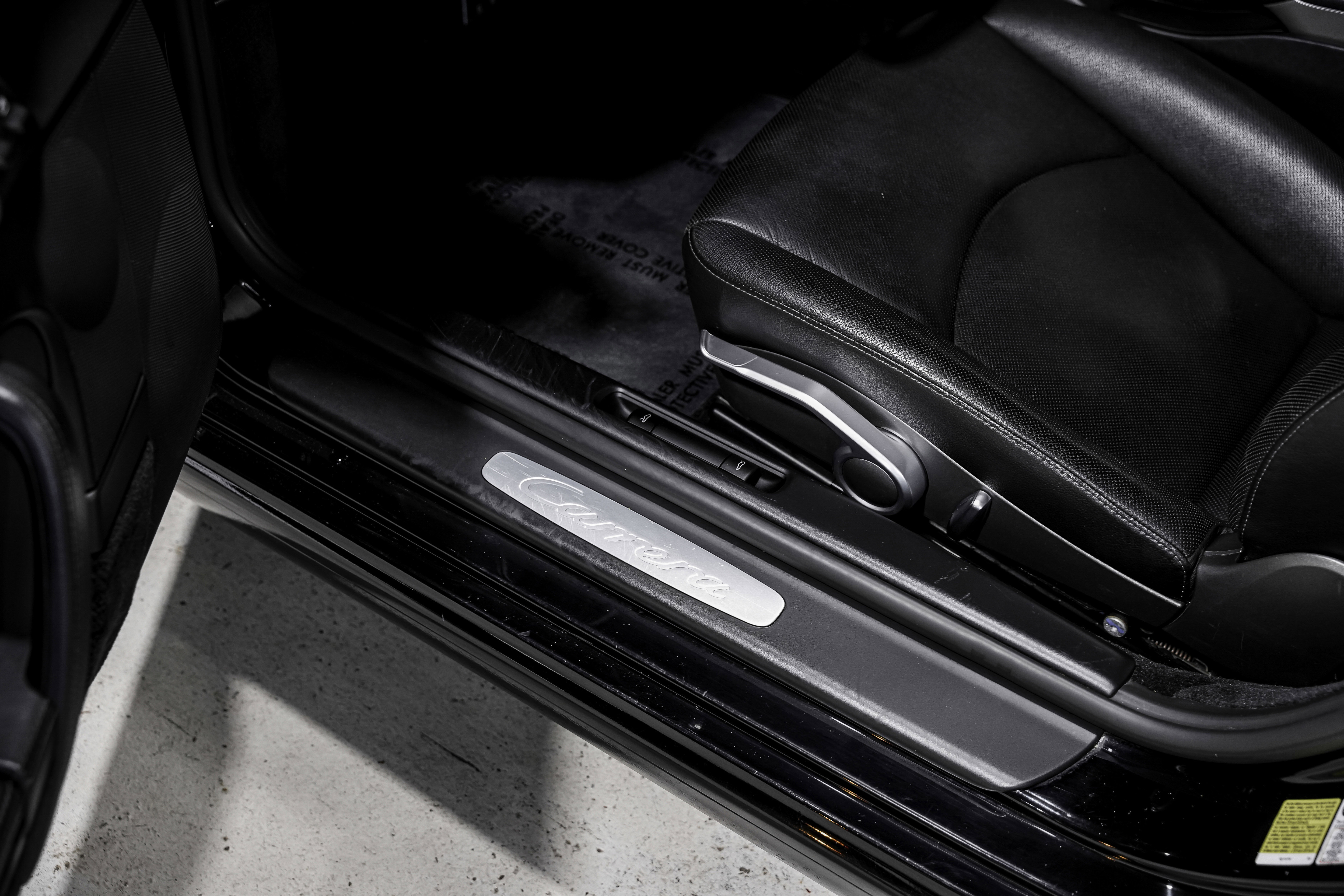 Used 2009 Porsche 911 Carrera image 21