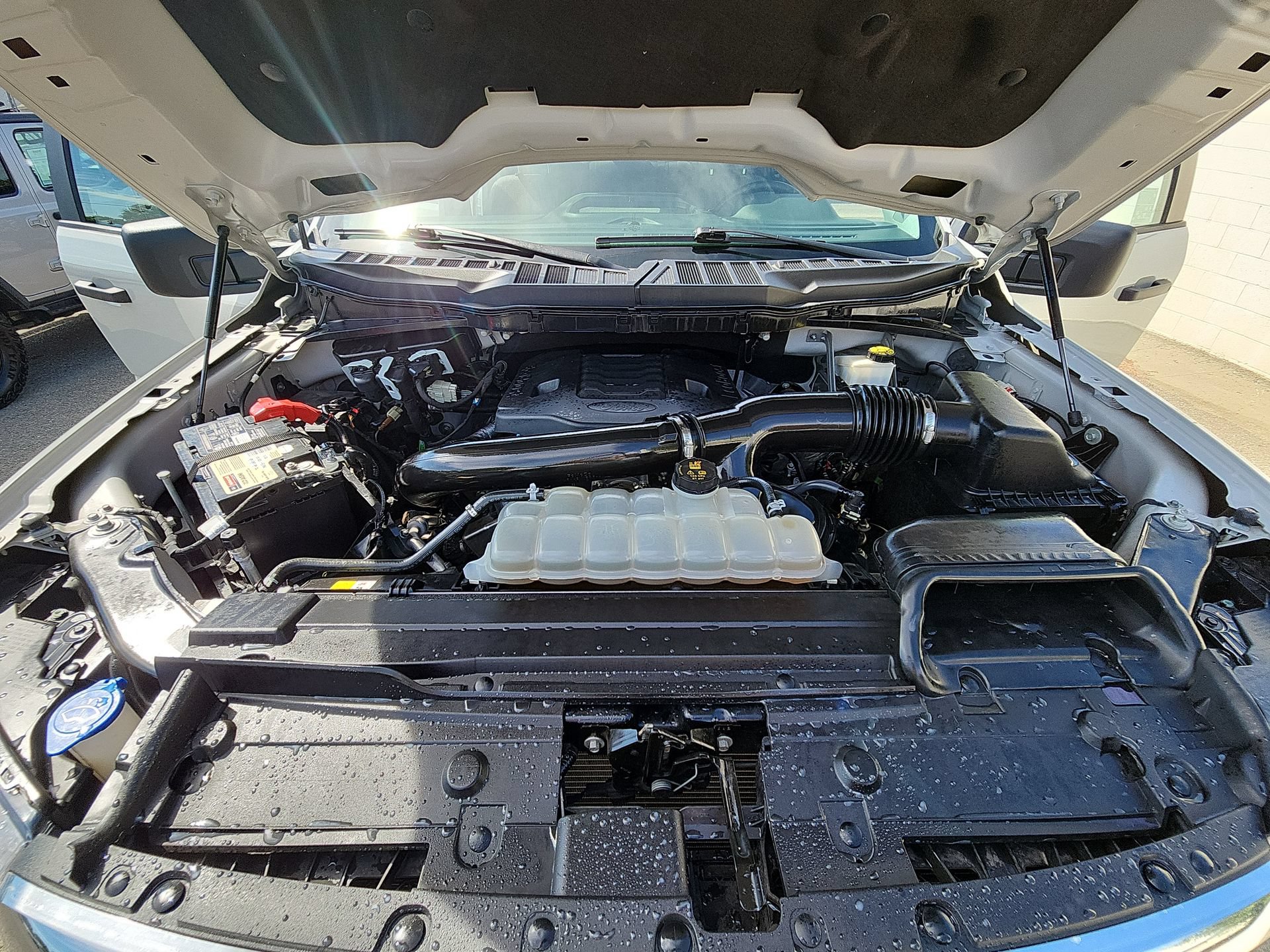 Used 2023 Ford F150 XLT AWD/4WD image 17