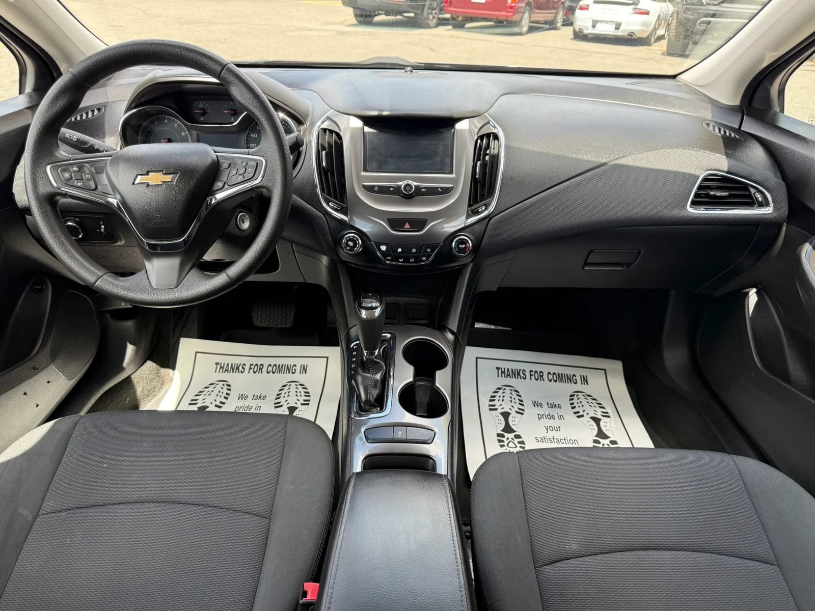 Used 2017 Chevrolet Cruze LT FWD image 19