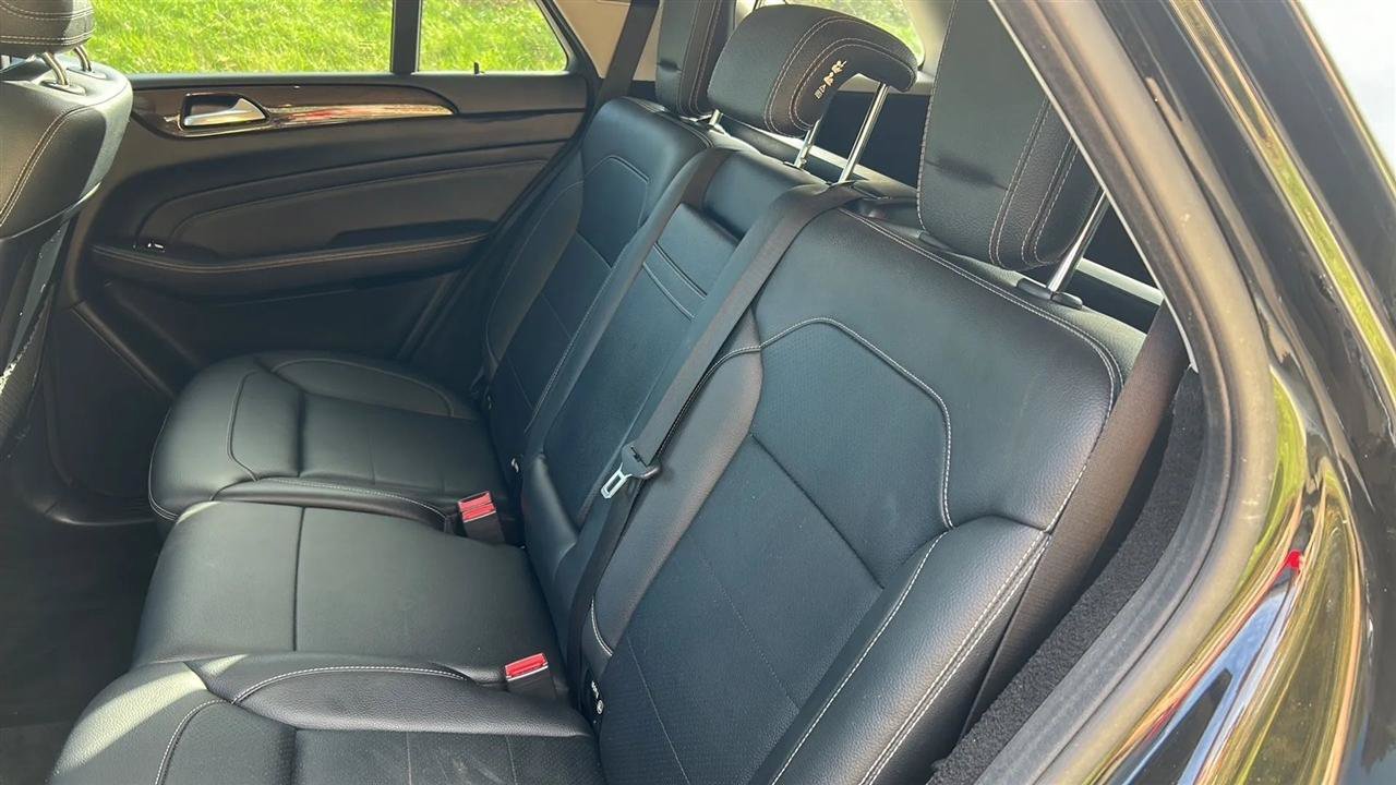 Used 2015 Mercedes-Benz ML 350 4MATIC image 47
