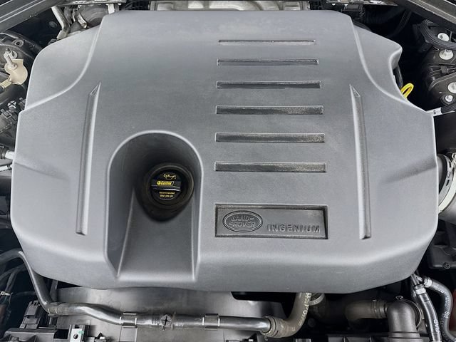Certified 2023 Land Rover Defender 130 X-Dynamic SE AWD/4WD image 33