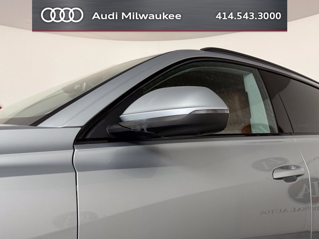 Used 2023 Audi Q8 Premium w/ Convenience Package AWD/4WD image 10