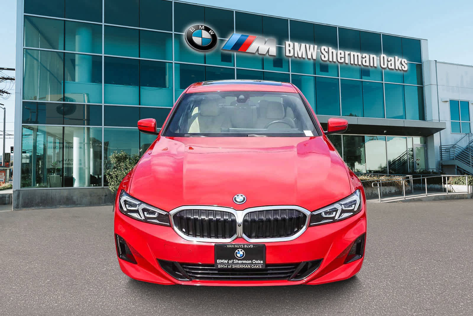 Used 2024 BMW 330e 330e w/ Premium Package image 2