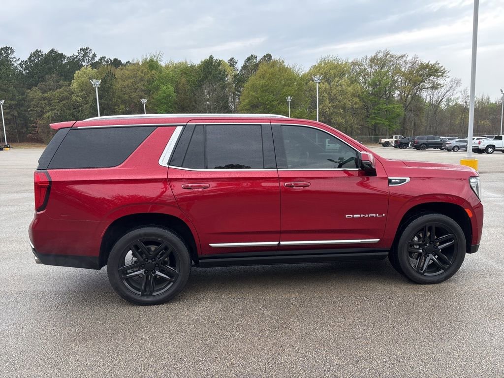 Used 2024 GMC Yukon Denali w/ Advanced Technology Package image 8