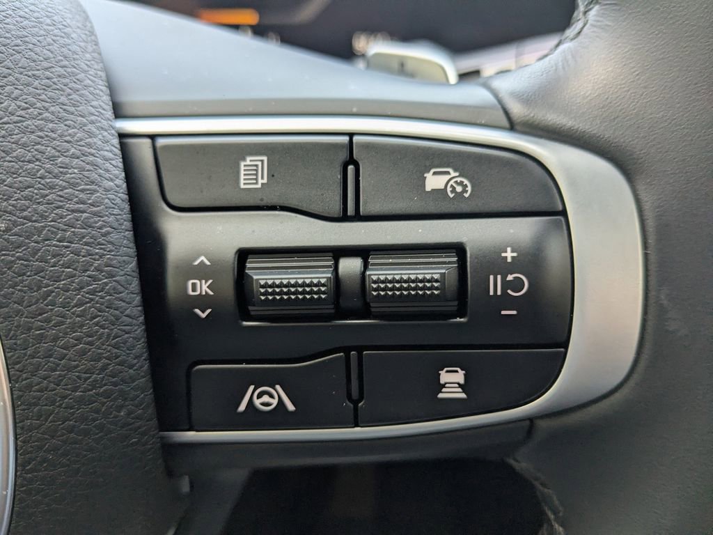 Certified 2026 Kia K5 GT w/ GT1 Package image 32