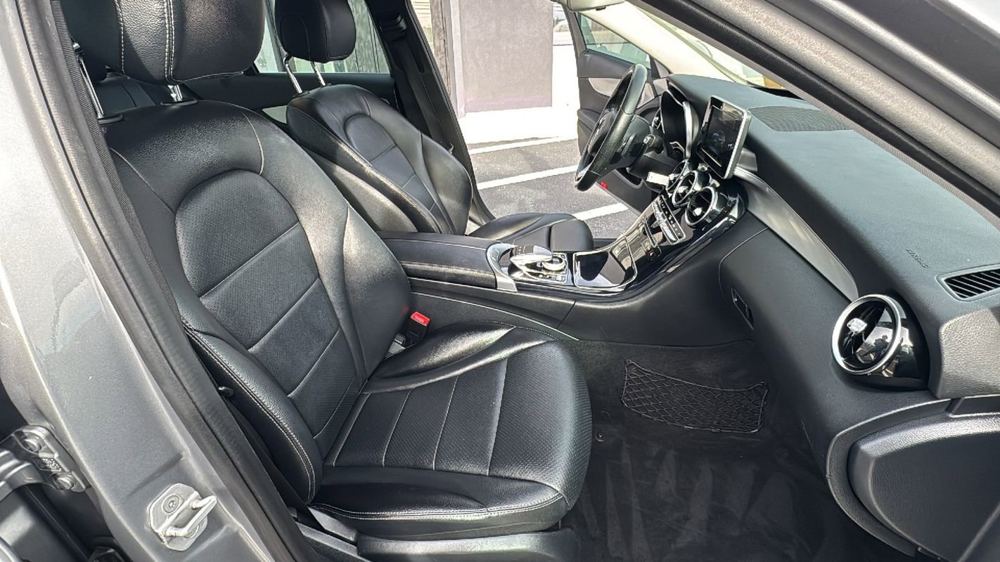 Used 2015 Mercedes-Benz C 300 4MATIC image 19