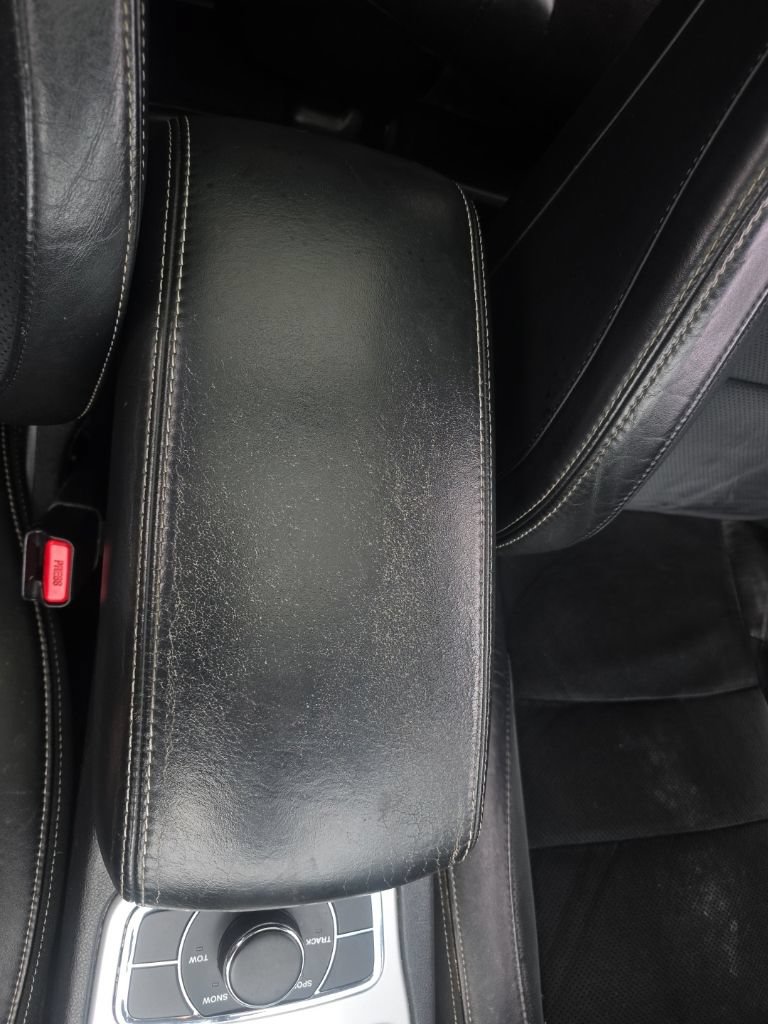 Used 2012 Jeep Grand Cherokee SRT8 w/ Luxury Group II AWD/4WD image 41