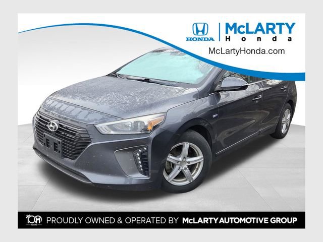 Used 2017 Hyundai Ioniq SEL image 1