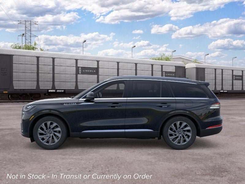 New 2026 Lincoln Aviator AWD image 3