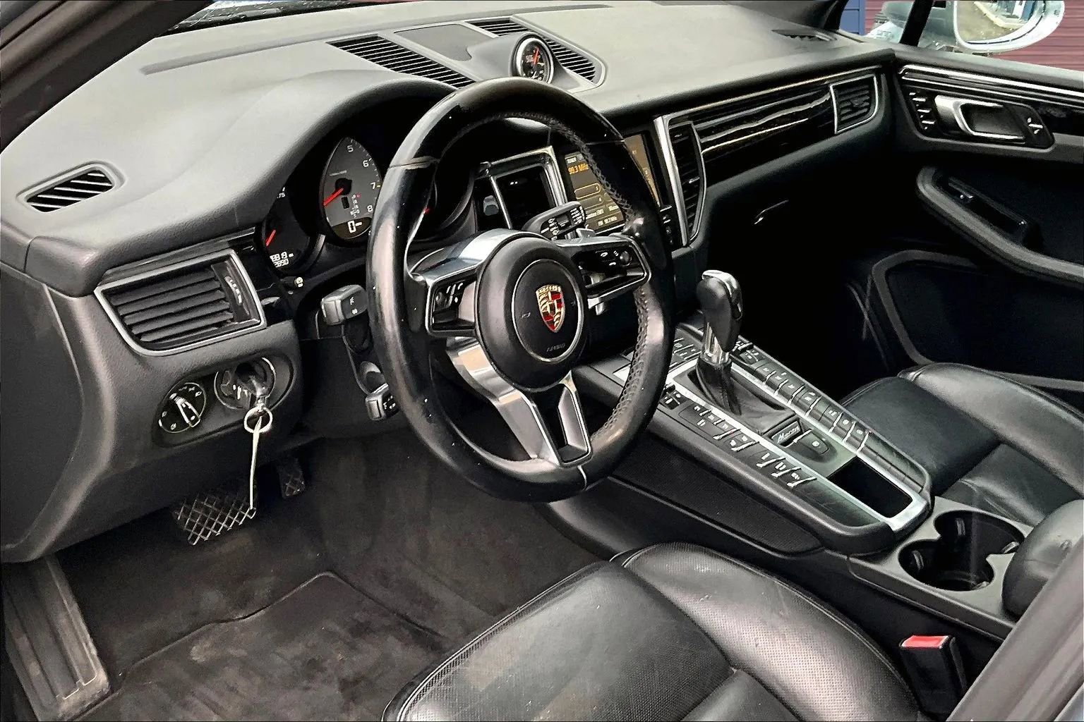 Used 2015 Porsche Macan S image 12