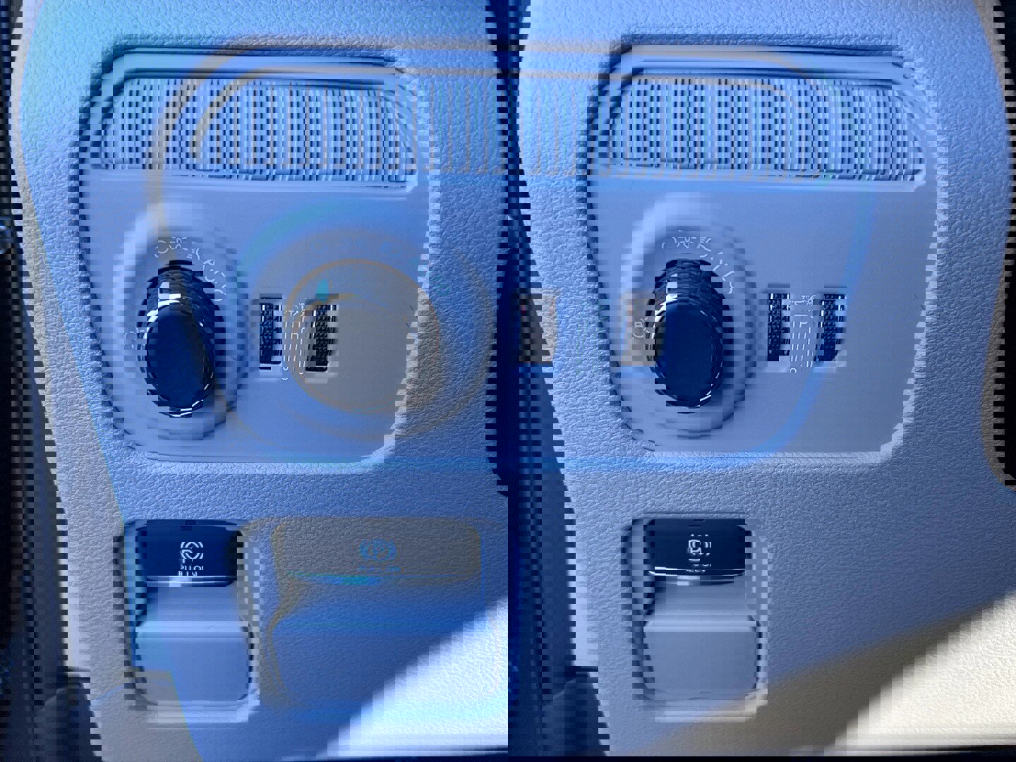 New 2026 Jeep Grand Wagoneer Summit w/ Rear Seat Video Group I image 15