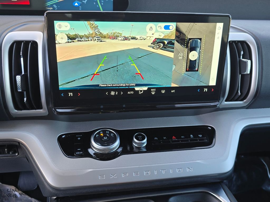 Used 2025 Ford Expedition Active image 30