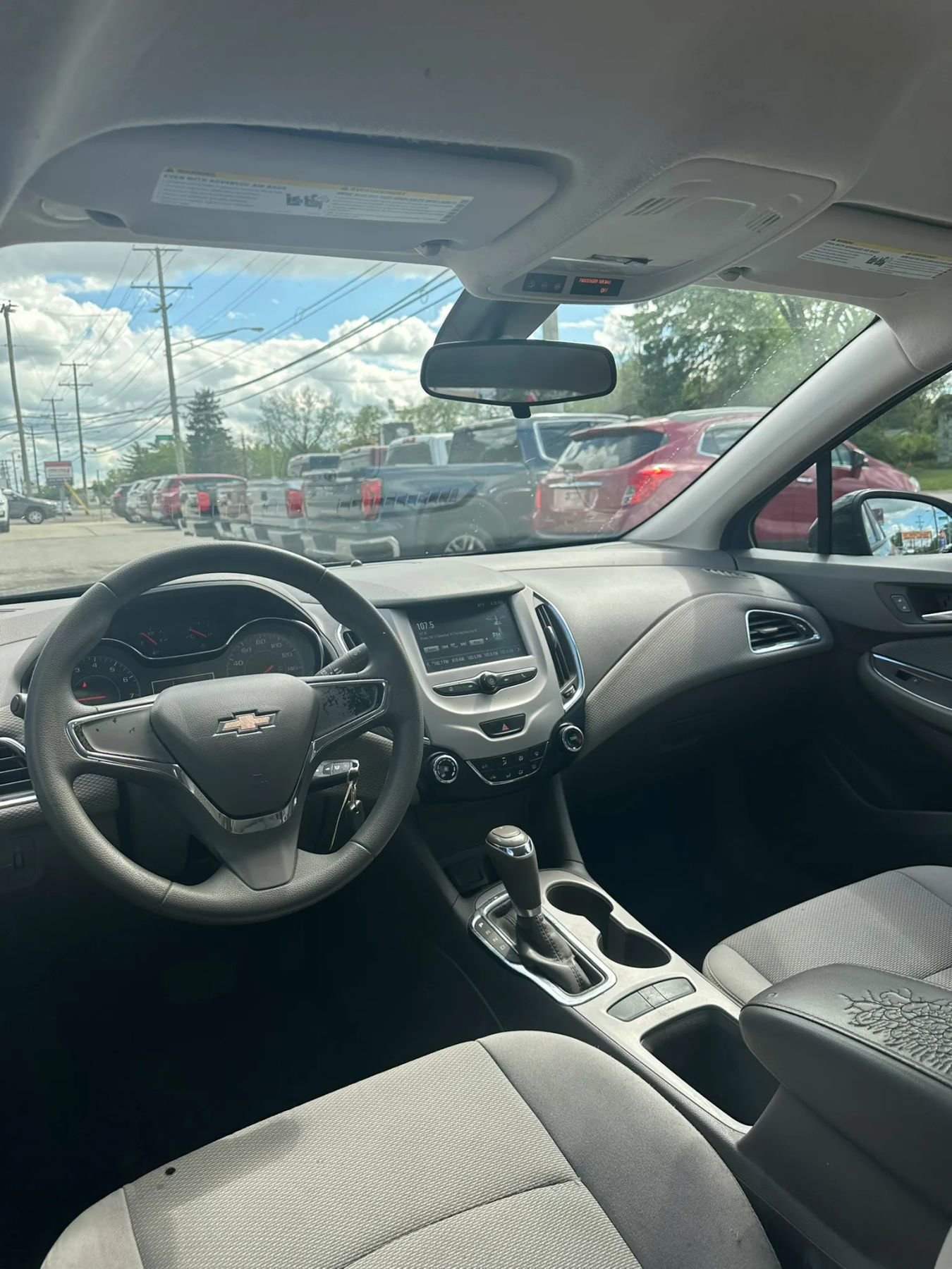 Used 2018 Chevrolet Cruze LS FWD image 11