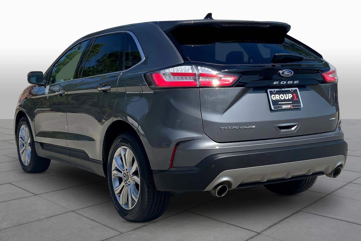 Used 2024 Ford Edge Titanium image 12