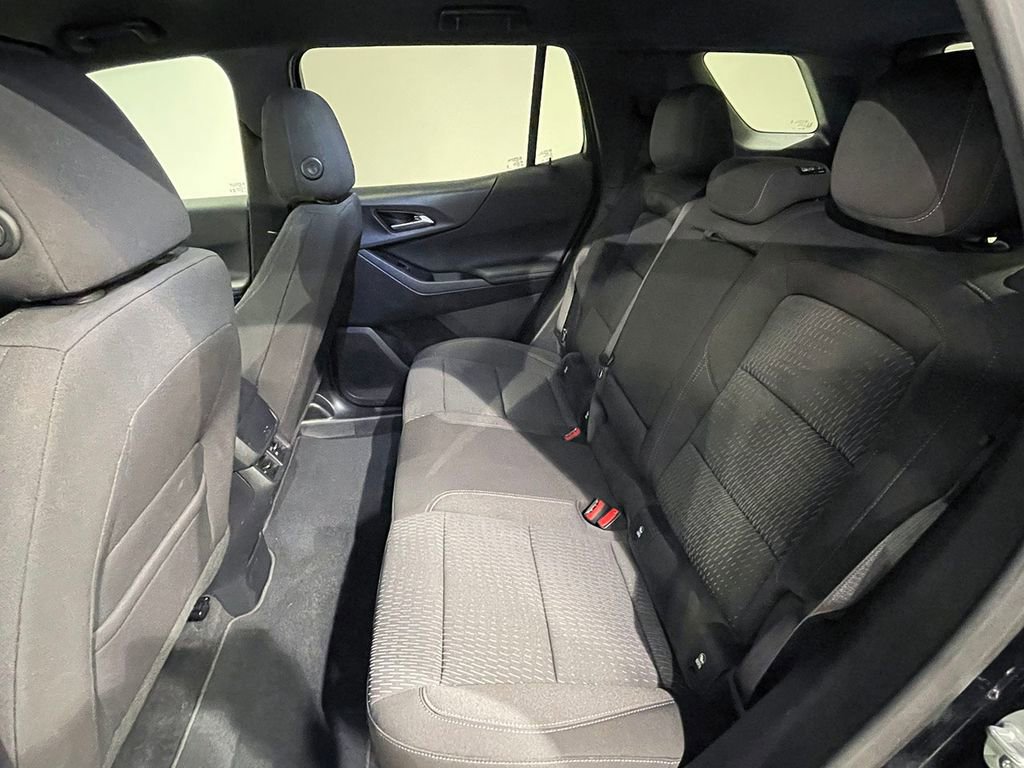 Used 2026 Chevrolet Equinox LT AWD/4WD image 17