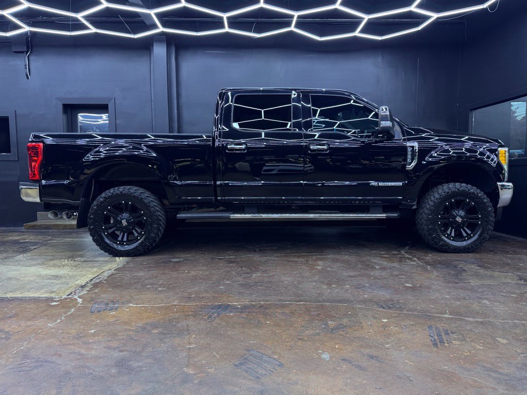 Used 2017 Ford F250 Lariat w/ Chrome Package AWD/4WD image 17