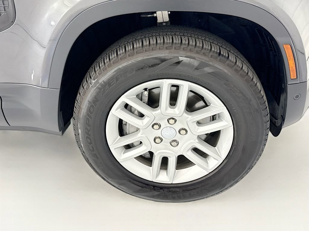 Certified 2025 Land Rover Defender 110 S image 31