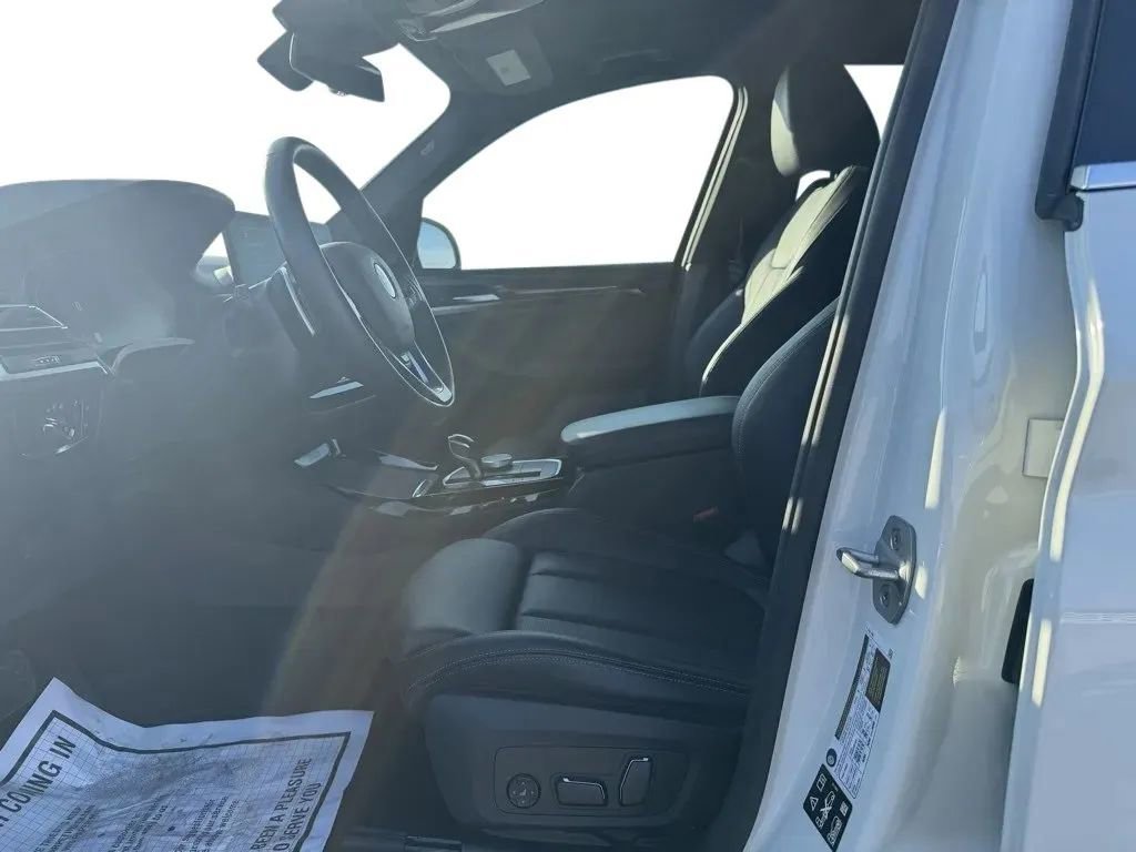 Used 2024 BMW X3 xDrive30i w/ Premium Essential Package image 9