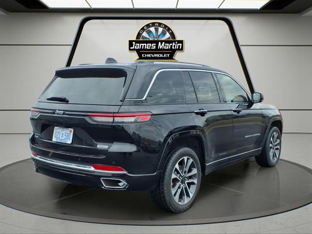 Used 2023 Jeep Grand Cherokee Overland image 4