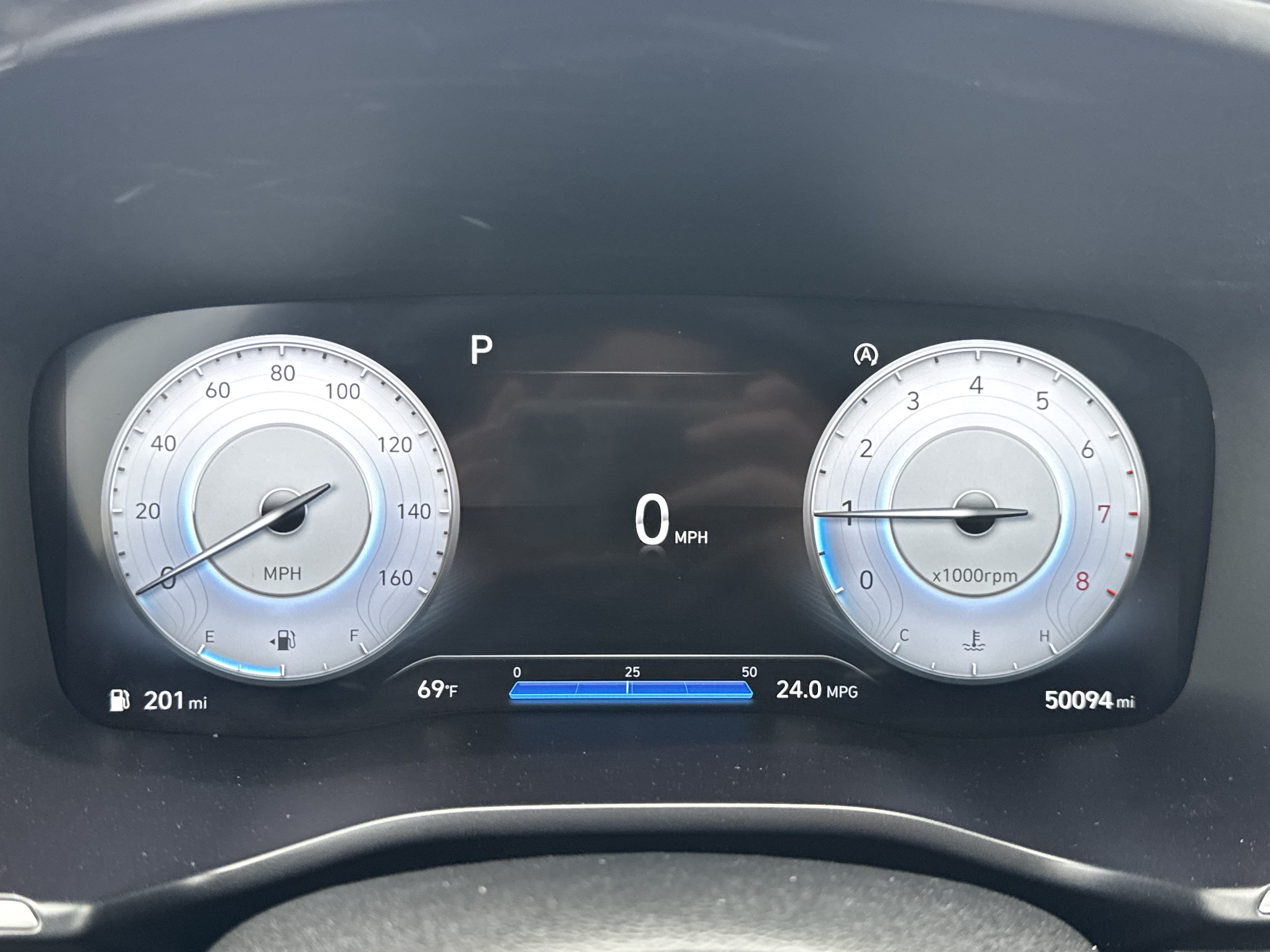 Used 2022 Hyundai Santa Fe SEL w/ Convenience + Premium Package FWD image 11