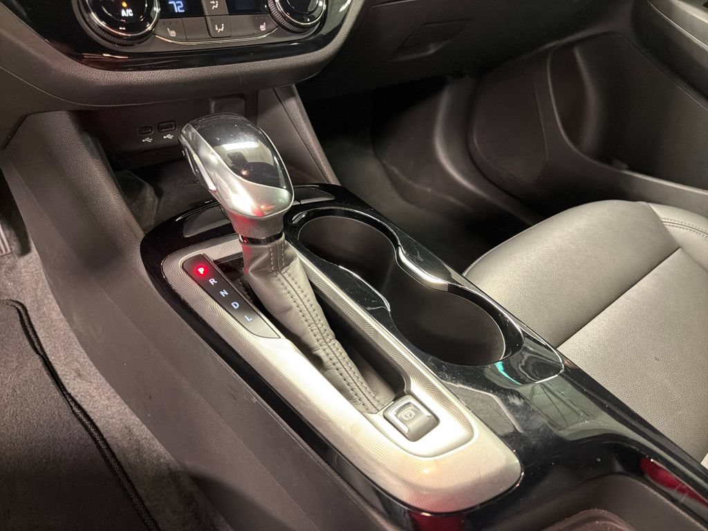 Used 2025 Buick Envista Sport Touring w/ Convenience I Package FWD image 37