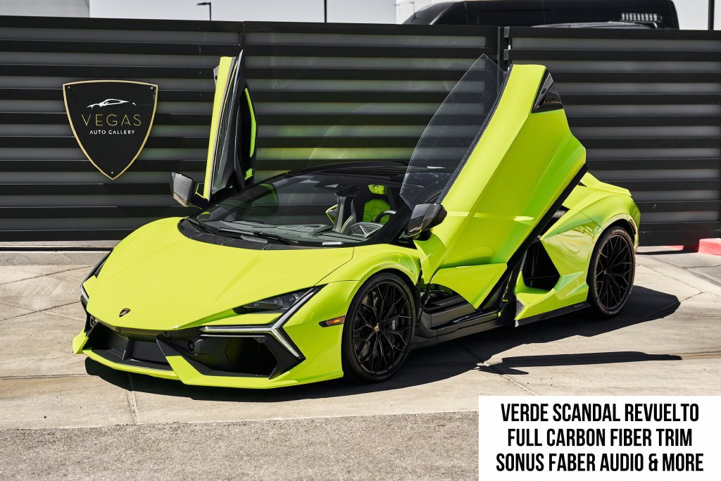 Used 2026 Lamborghini Revuelto AWD/4WD image 1