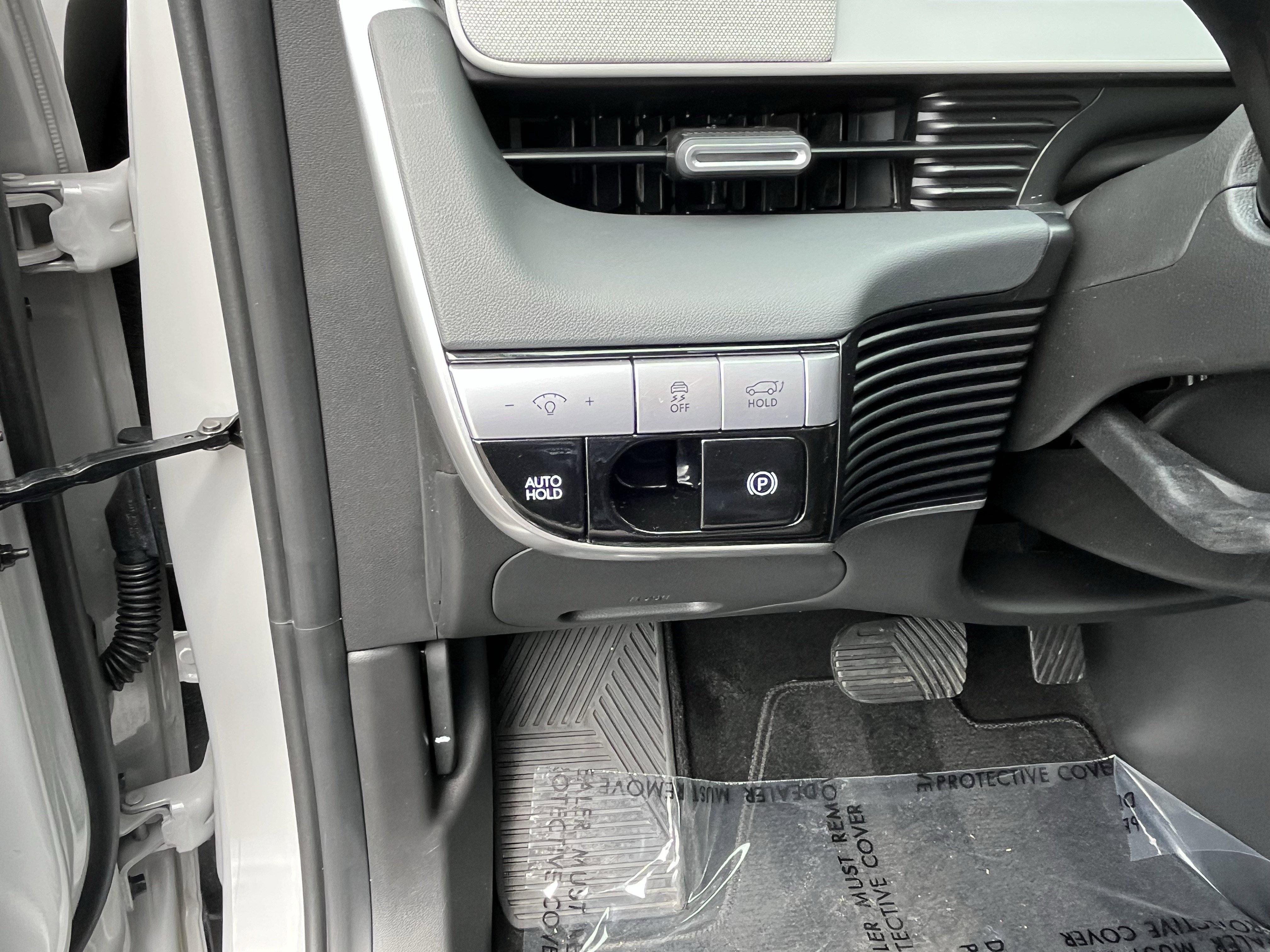 Certified 2024 Hyundai Ioniq 5 SEL RWD image 25