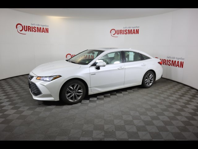 Used 2020 Toyota Avalon XLE w/ Moonroof Package FWD image 6
