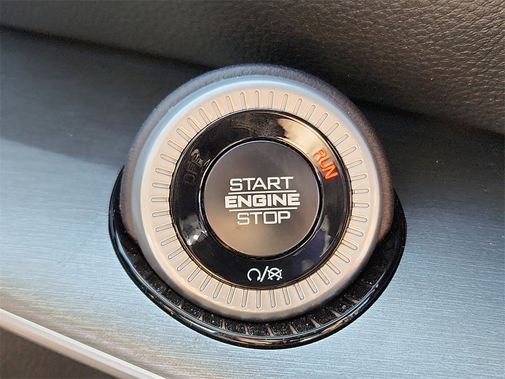 New 2025 Jeep Wagoneer L Series II w/ Convenience Group I image 19