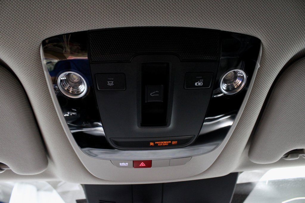 Used 2025 Kia Sorento S w/ Panoramic Sunroof Package image 34