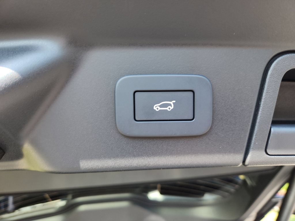 Certified 2026 Land Rover Range Rover Velar S AWD/4WD image 14
