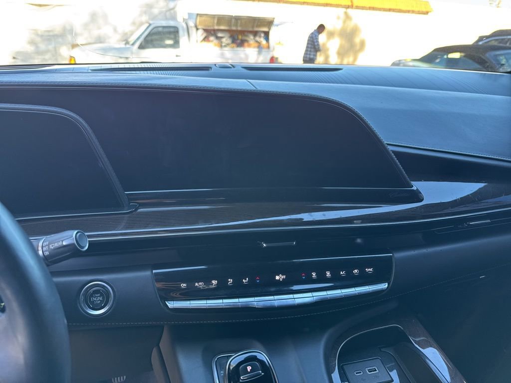 Used 2023 Cadillac Escalade Sport Platinum image 10