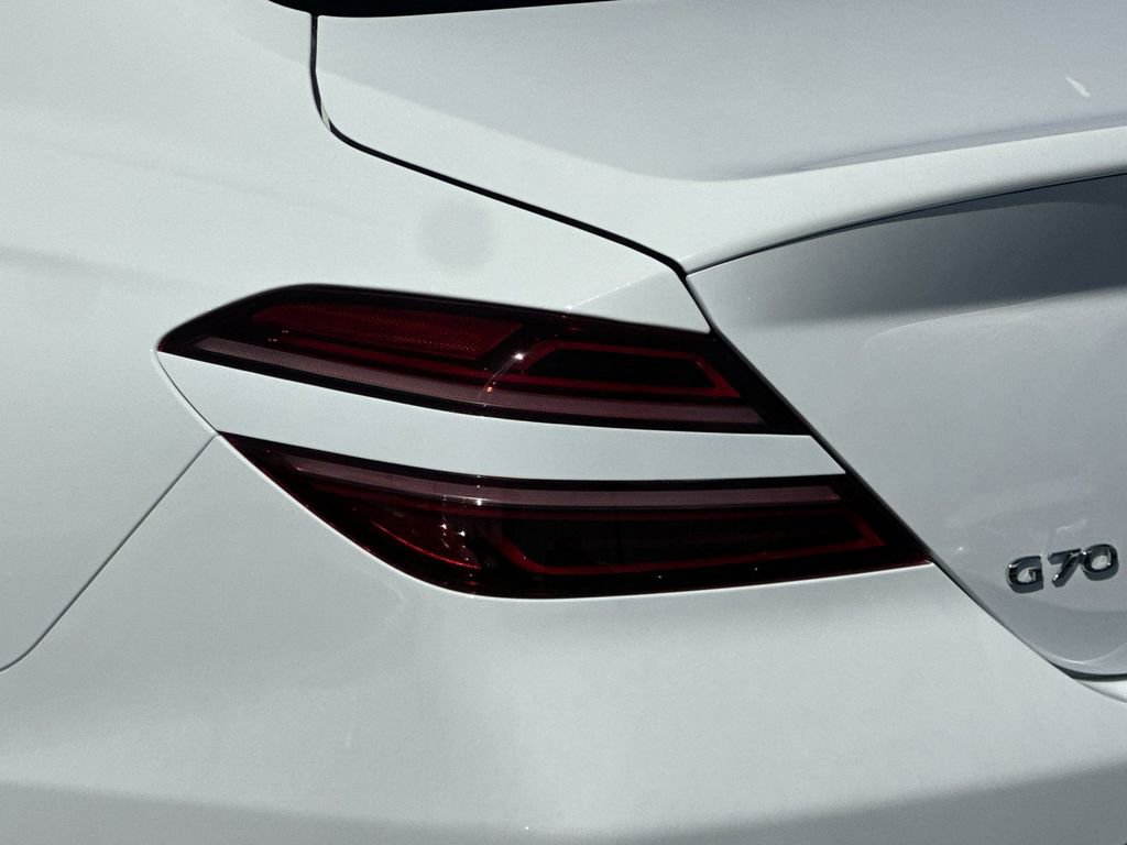 Used 2026 Genesis G70 2.5T Prestige image 27