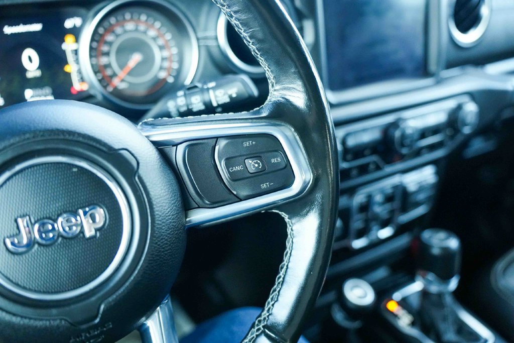Used 2021 Jeep Wrangler Unlimited Sahara AWD/4WD image 24